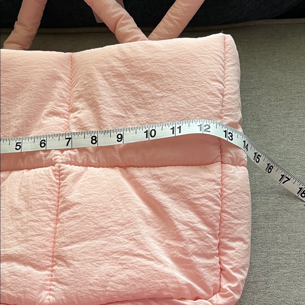 Pusheen 15th Anniversary Pink Quilted Tote with Balloons - Picture 8 of 9